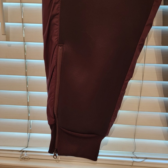 Adidas by Stella McCartney Train Track Pants Size Medium Burgundy Zip Bottom NWT - Picture 4 of 8